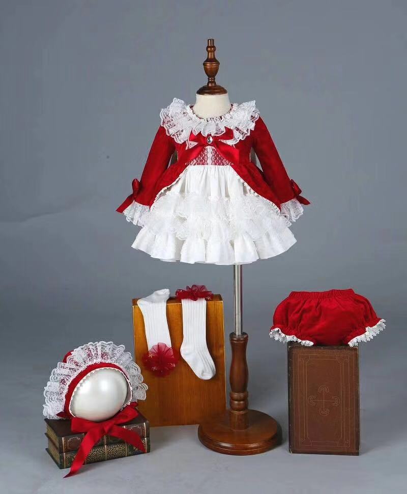 Baby Clothing Dresser - 4 Bé Gái Thu Đông Xuân